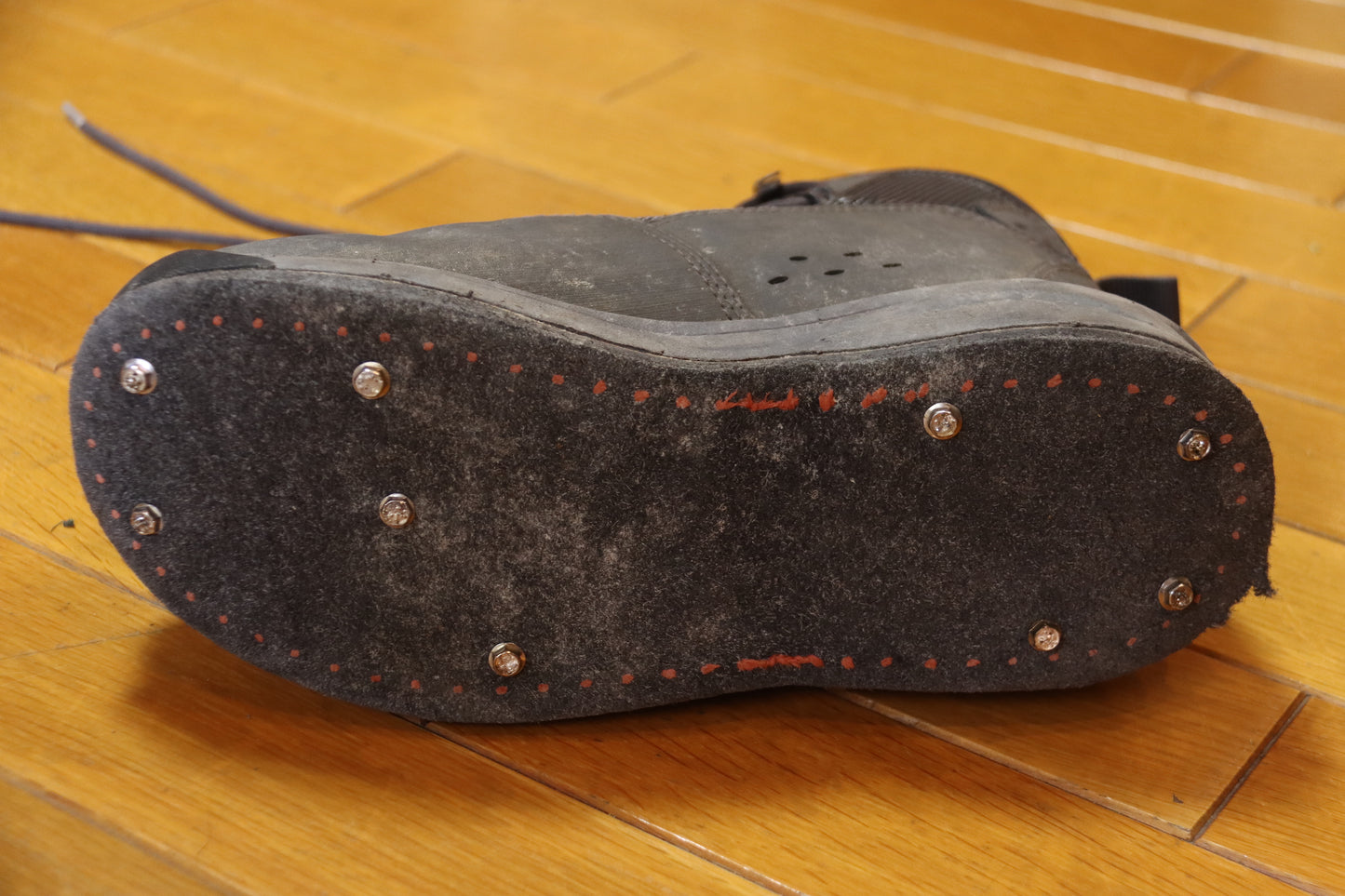 Diamond Stud for felt soles
